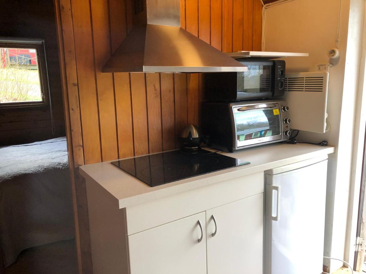 Undenäs Three Rooms Stuga I Stugby Near National Park المظهر الخارجي الصورة